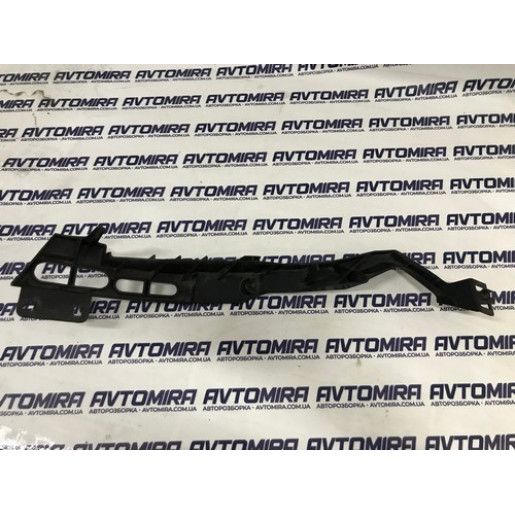 Кронштейн переднього бампера правий Opel Astra J 2013-2015 13368882